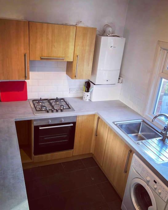 Chester/Handbridge Sleeps 9 + Netflix Hough Green Extérieur photo